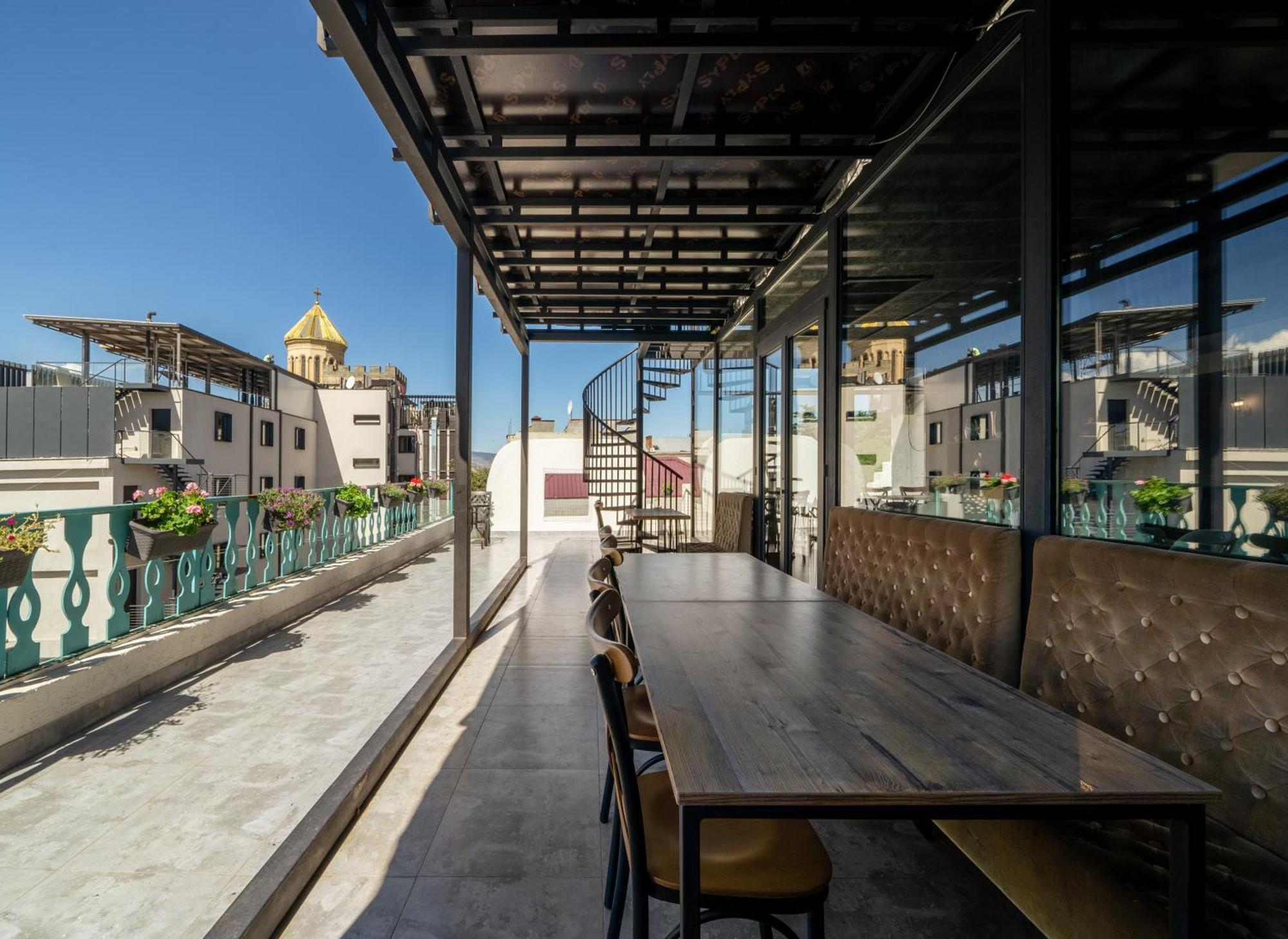 Hotel Tato & Coworking Space Tbilisi Exteriör bild