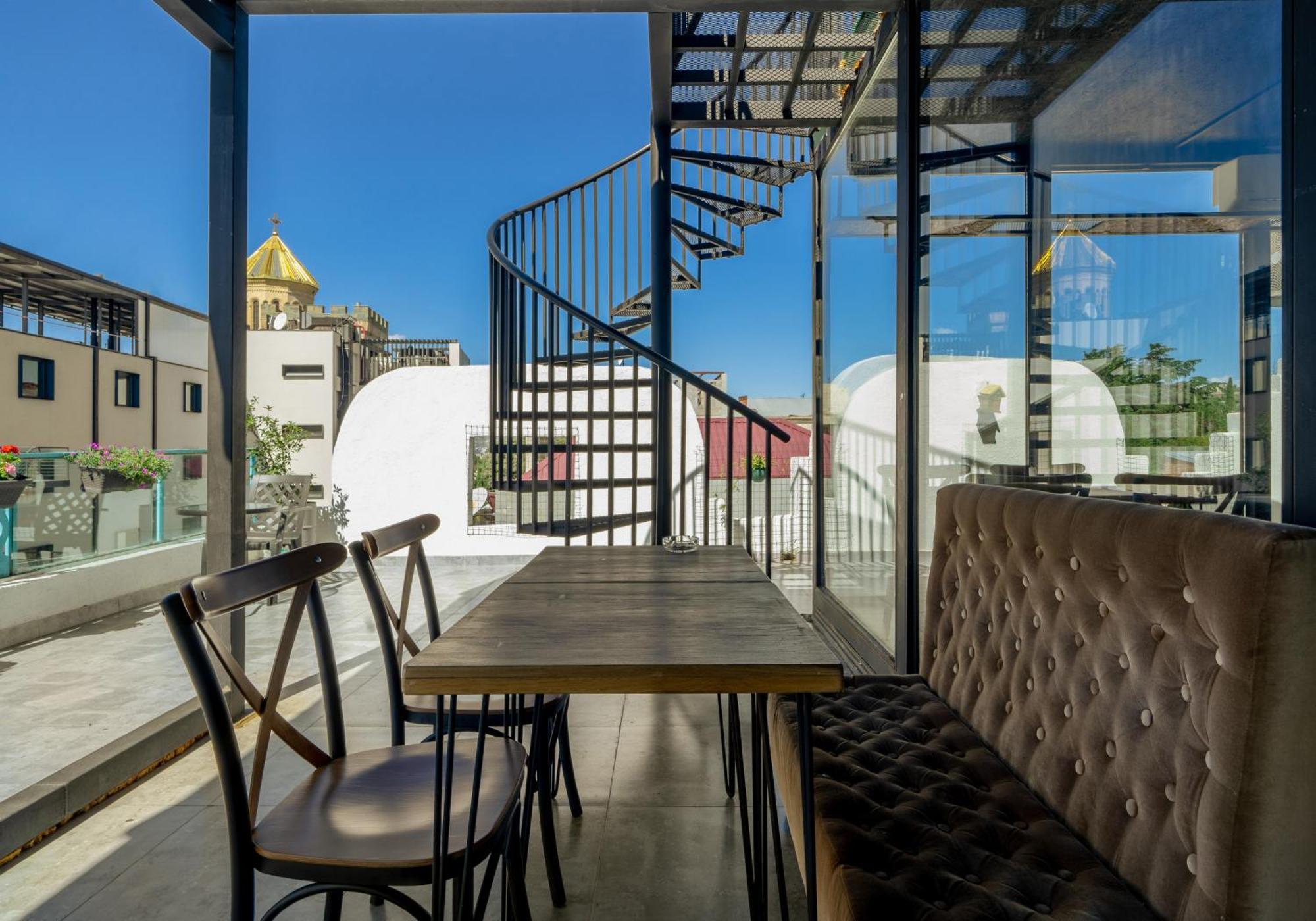 Hotel Tato & Coworking Space Tbilisi Exteriör bild