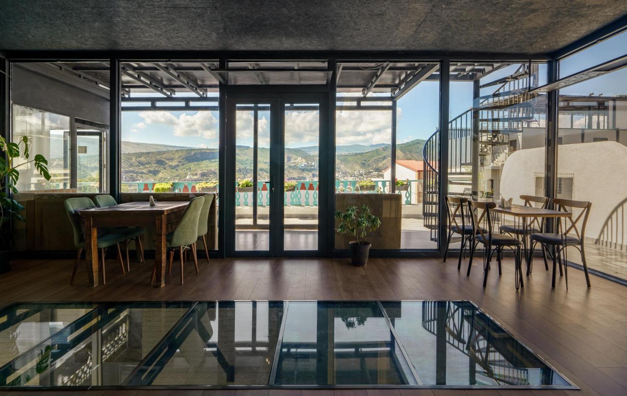 Hotel Tato & Coworking Space Tbilisi Exteriör bild