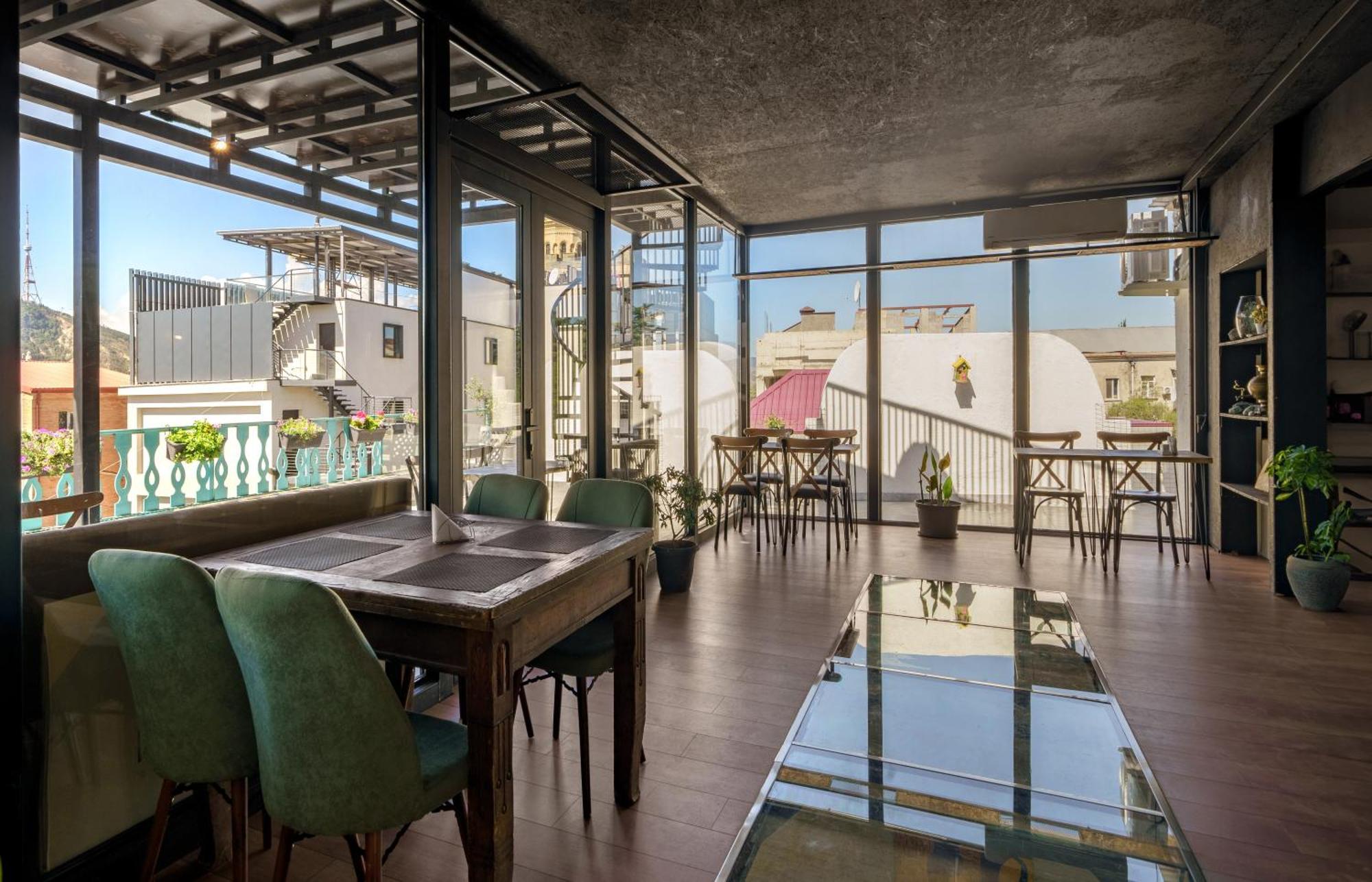 Hotel Tato & Coworking Space Tbilisi Exteriör bild