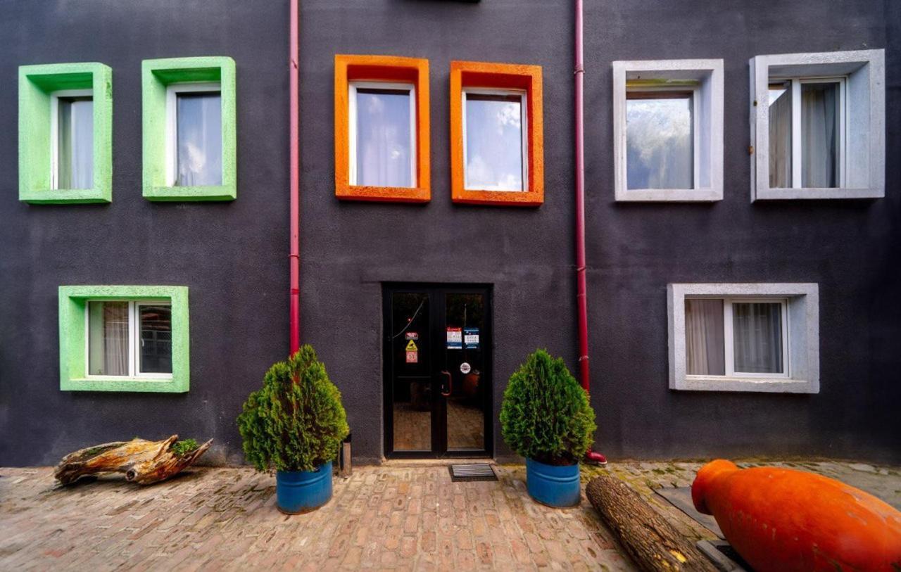 Hotel Tato & Coworking Space Tbilisi Exteriör bild