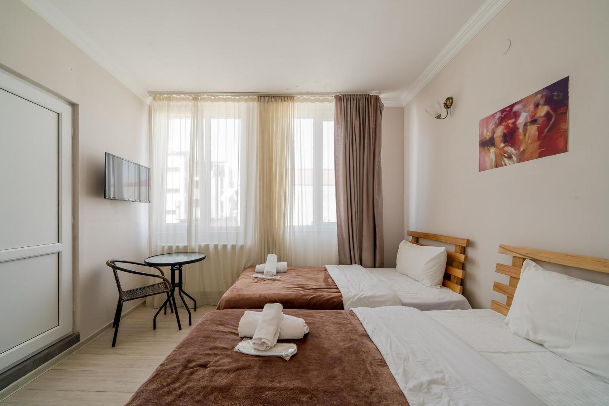 Hotel Tato & Coworking Space Tbilisi Exteriör bild